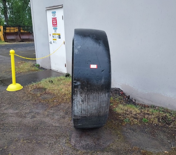 Used TIRE 70-0506 3