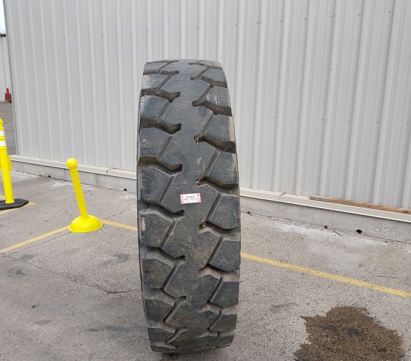 Used TIRE 70-0524 3