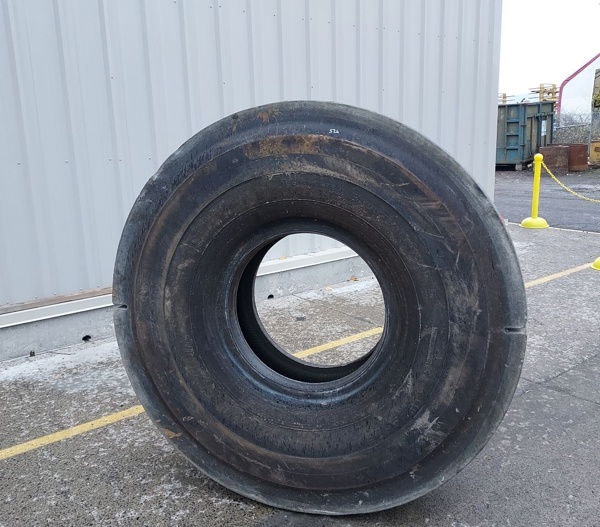 Used TIRE 70-0526 2