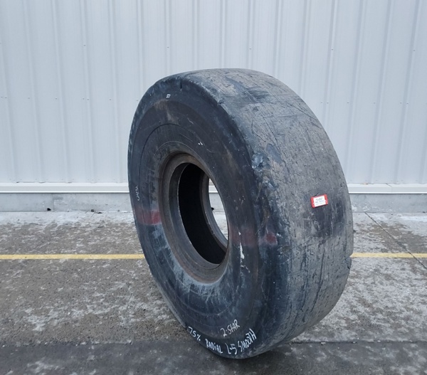 Used TIRE 70-0527