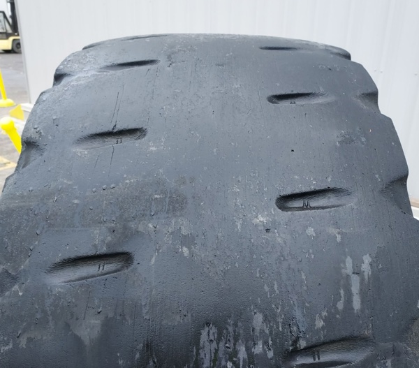 Used TIRE 70-0529 4