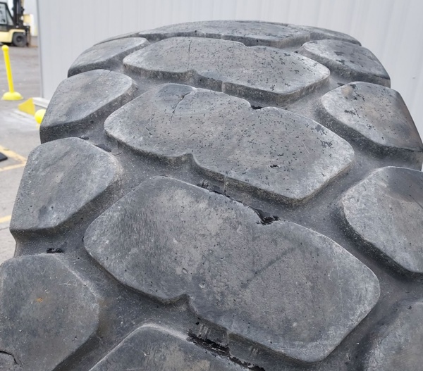 Used TIRE 70-0531 4
