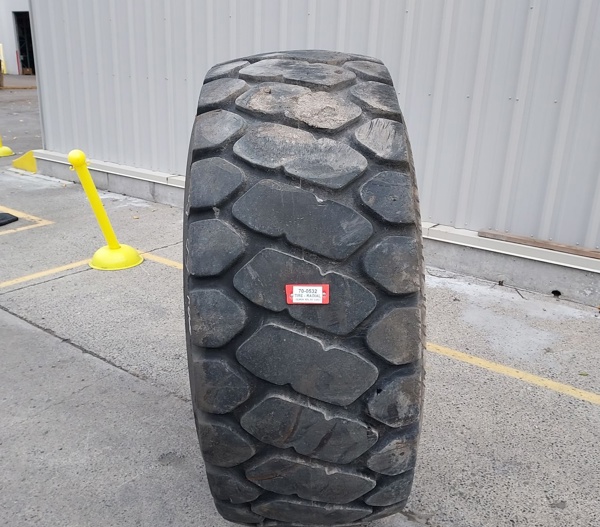Used TIRE 70-0532 3