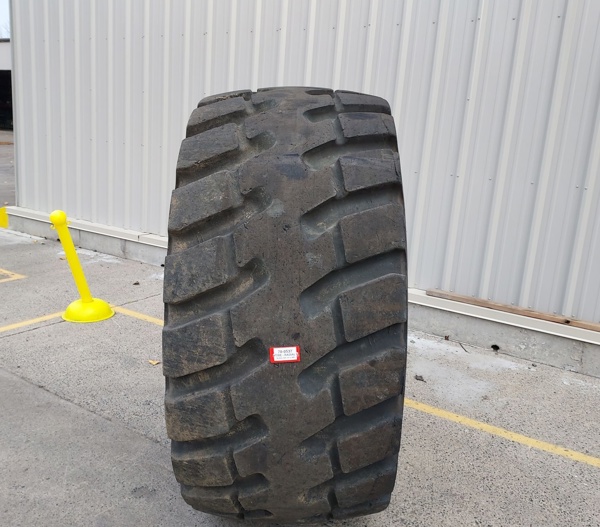 Used TIRE 70-0537 3