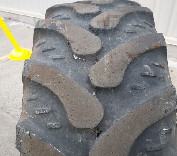 Used TIRE 70-0538 4