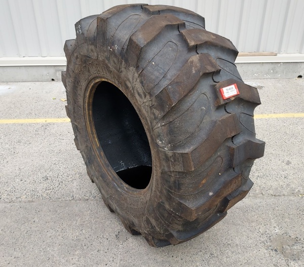 Used TIRE 70-0539