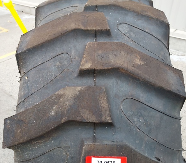 Used TIRE 70-0539 4