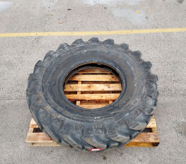 Used TIRE 70-0542 2