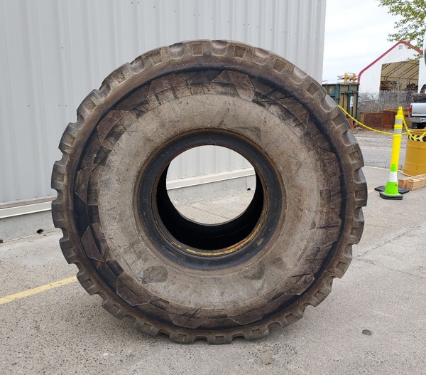 Used TIRE 70-0548 4