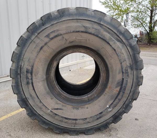 Used TIRE 70-0551 4