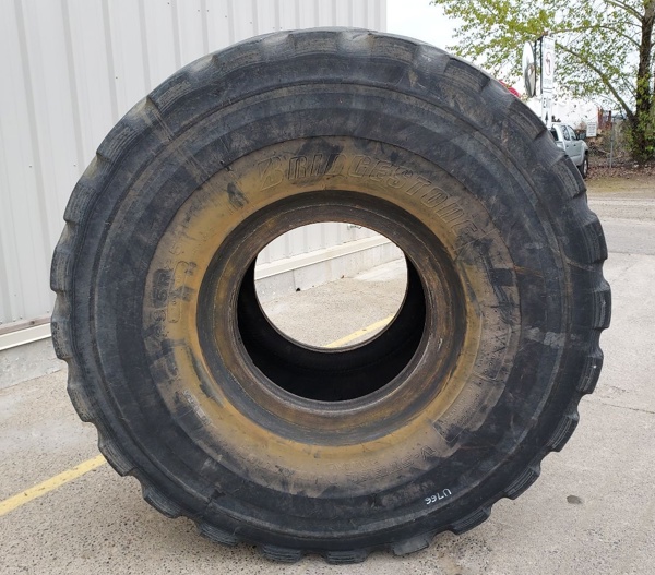 Used TIRE 70-0552 4