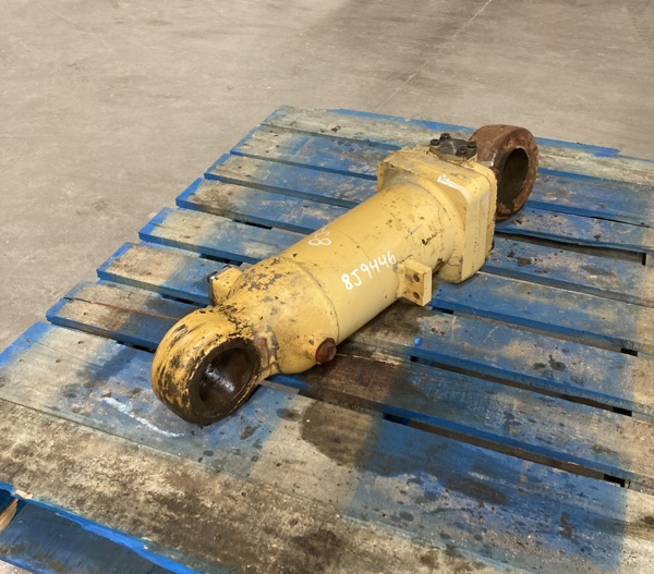 Used CYLINDER GRP - LOAD 8J9446