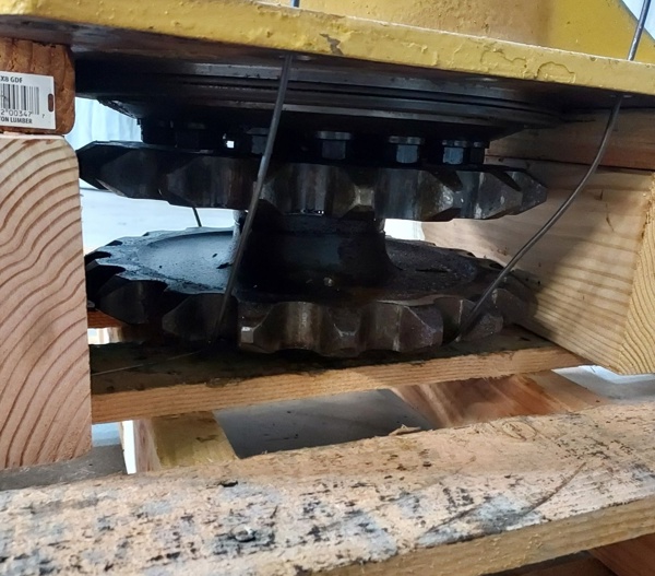 Used DRIVE GRP - FINAL 8W4368 4