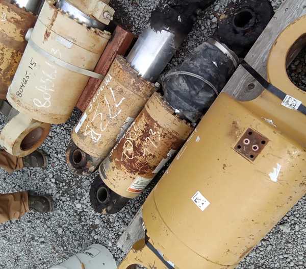 Caterpillar  Used Suspension Grp - Rear CT-3G0682