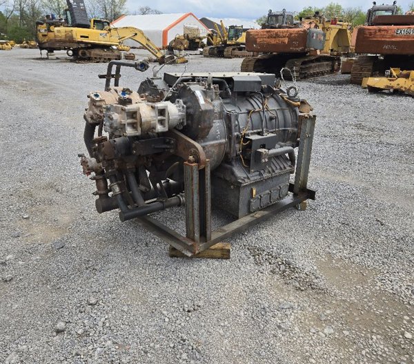 Used TRANSMISSION KM-5611571001 4
