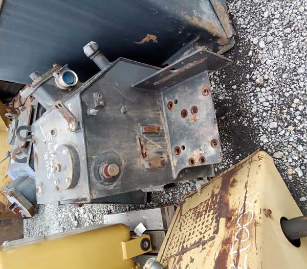 KOMATSU 5616081113 part 1