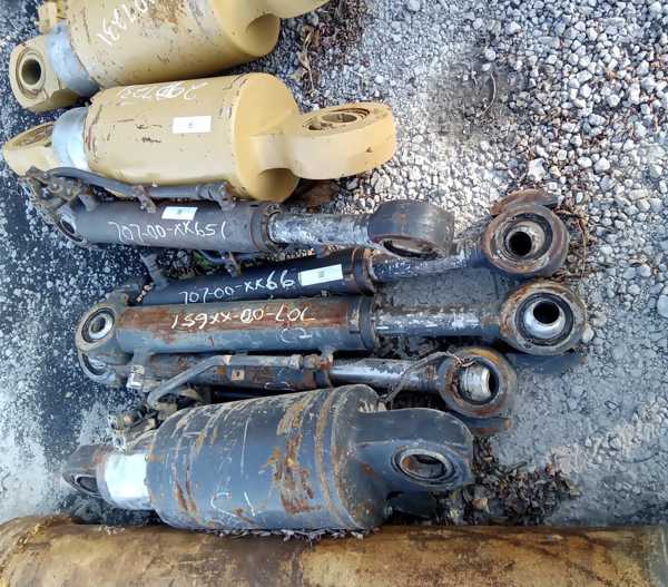 KOMATSU 70700XX651 part 4